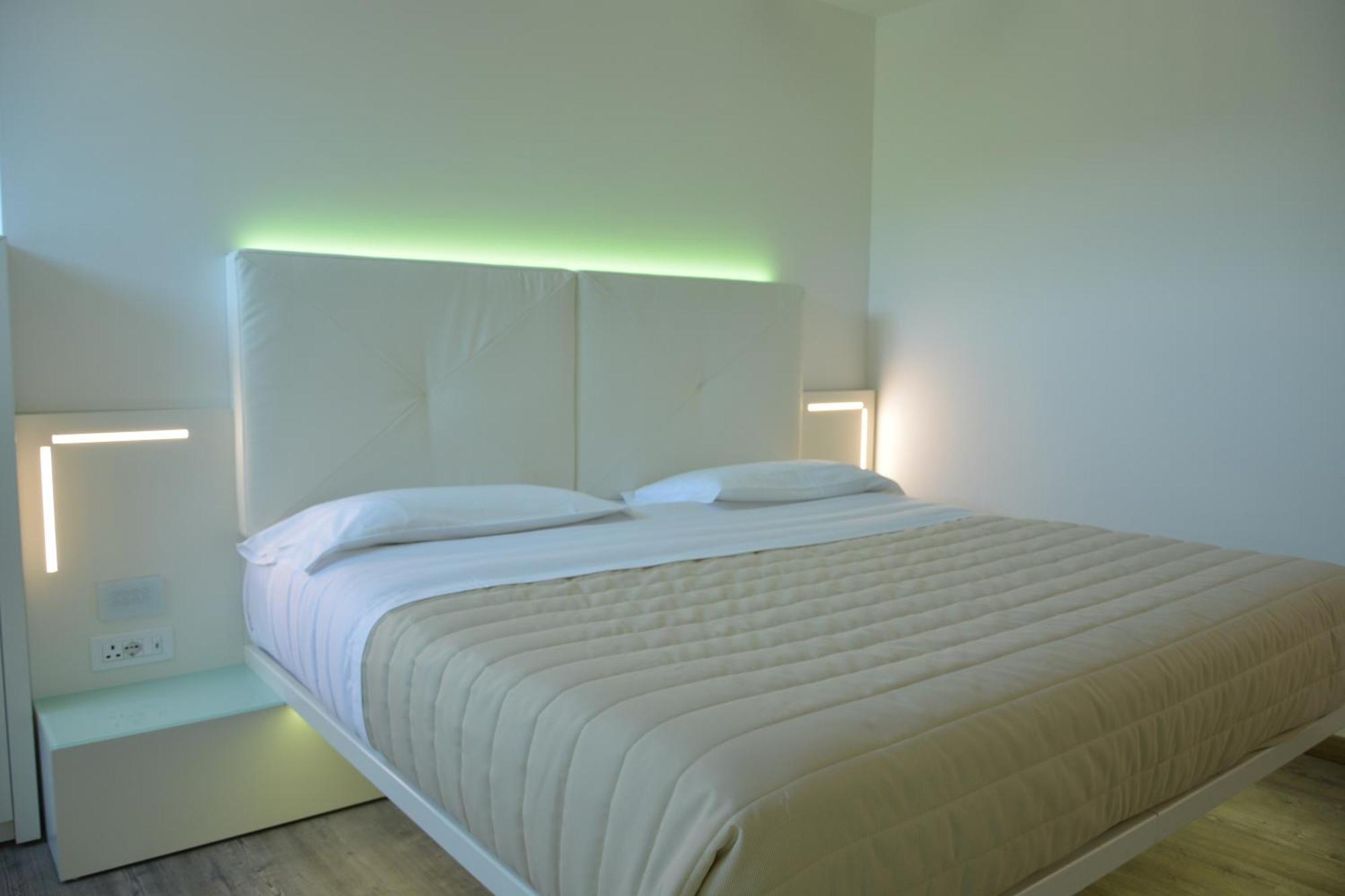 Suite spa access